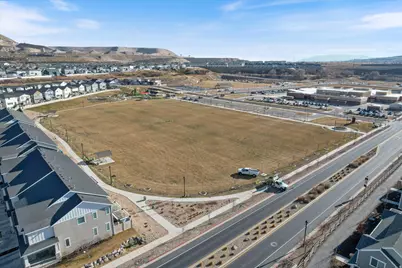 15196 S Wild Horse Way, Bluffdale, UT 84065 - Photo 35