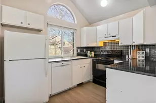 1353 W Ocean Ct, Taylorsville, UT 84123 - Photo 5