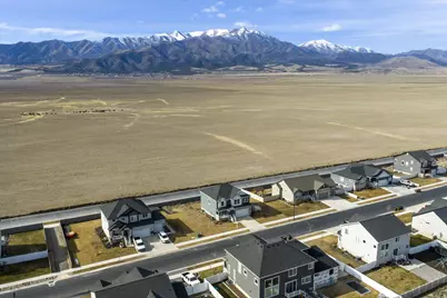 4665 N Eyrie Peak Ln E, Eagle Mountain, UT 84005 - Photo 3