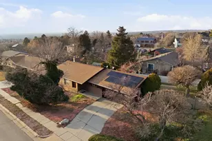 815 E Oxford Dr N, Kaysville, UT 84037 - Photo 3