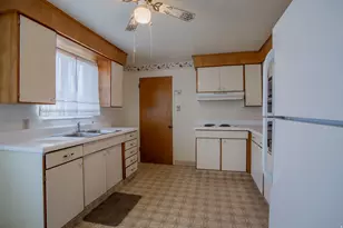 332 N 300 W, Bountiful, UT 84010 - Photo 11