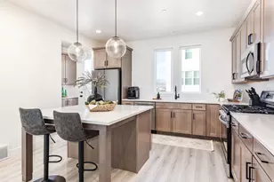 11082 S Lake Run Rd W, South Jordan, UT 84009 - Photo 9