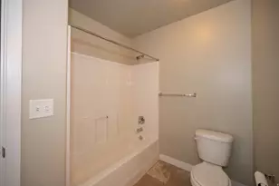 4088 E Oakland Hills Dr, Eagle Mountain, UT 84005 - Photo 29