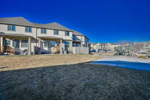 4088 E Oakland Hills Dr, Eagle Mountain, UT 84005 - Photo 37