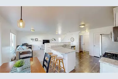 32 E Harmony Ct, Saratoga Springs, UT 84045 - Photo 3