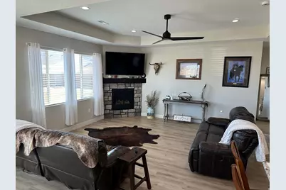 5010 N Bald Eagle Dr, Enoch, UT 84721 - Photo 9