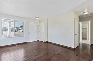 8961 S Mayflower St, West Jordan, UT 84088 - Photo 5