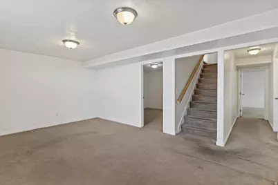 8961 S Mayflower St, West Jordan, UT 84088 - Photo 21