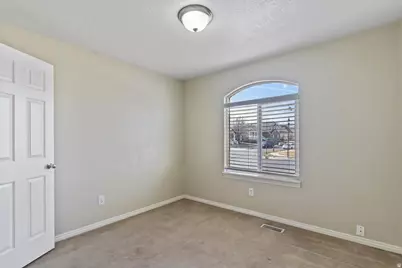 8961 S Mayflower St, West Jordan, UT 84088 - Photo 13
