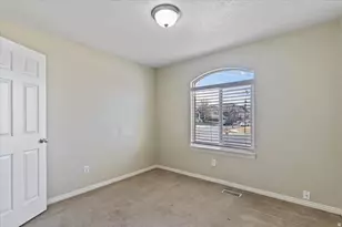 8961 S Mayflower St, West Jordan, UT 84088 - Photo 13