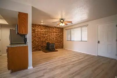 3703 Gates Cir, Santa Clara, UT 84765 - Photo 9