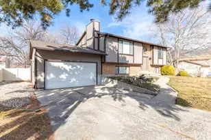 722 W 2250 N, West Bountiful, UT 84087 - Photo 3