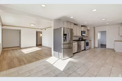 4552 W 5135 S, Kearns, UT 84118 - Photo 11