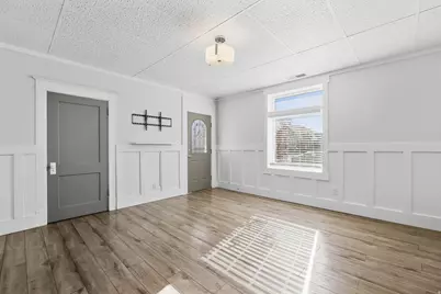 205 E 4800 S, Murray, UT 84107 - Photo 3