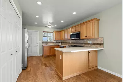 275 N Mountain Ln W, Providence, UT 84332 - Photo 5