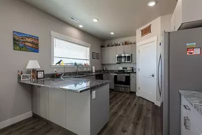 1603 S Creekside Dr W, Kanab, UT 84741 - Photo 7