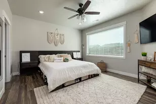 1558 S East Creekside Dr E, Kanab, UT 84741 - Photo 13