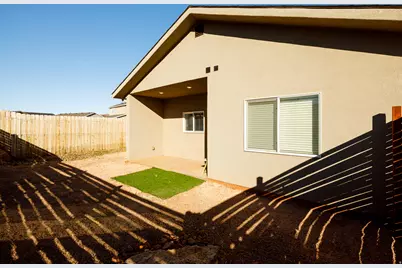 1558 S East Creekside Dr E, Kanab, UT 84741 - Photo 47