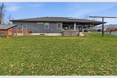 175 N 100 W, Providence, UT 84332 - Photo 35