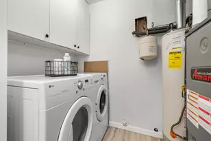 6129 S 1300 St E, Murray, UT 84121 - Photo 15