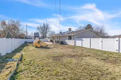 1016 N 325 W, Harrisville, UT 84404 - Photo 23