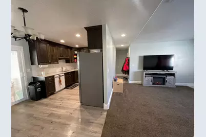 955 E 825 N, Ogden, UT 84404 - Photo 9