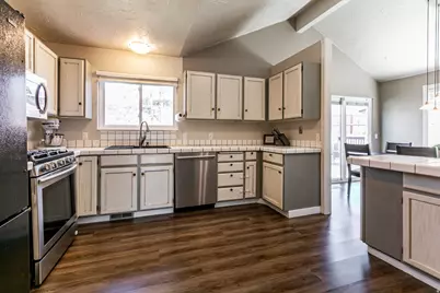 2547 E Falcon Way, Sandy, UT 84093 - Photo 17