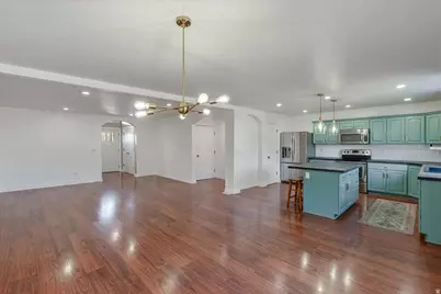 1262 N Circle Cv W, Lehi, UT 84043 - Photo 7