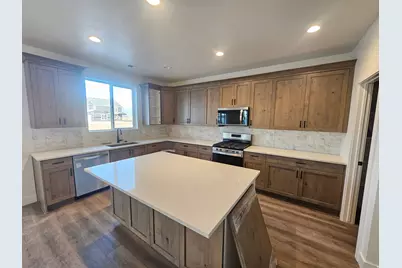 3762 W 1700 S #325, Taylor, UT 84401 - Photo 3