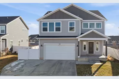 732 E Stonebriar Dr N, Eagle Mountain, UT 84005 - Photo 3