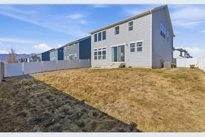 732 E Stonebriar Dr N, Eagle Mountain, UT 84005 - Photo 5