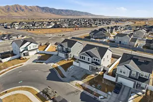 732 E Stonebriar Dr N, Eagle Mountain, UT 84005 - Photo 5