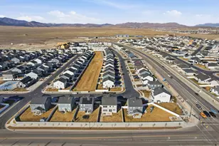 732 E Stonebriar Dr N, Eagle Mountain, UT 84005 - Photo 45