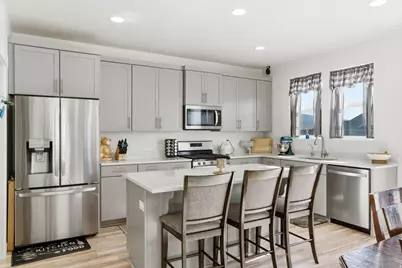 732 E Stonebriar Dr N, Eagle Mountain, UT 84005 - Photo 23