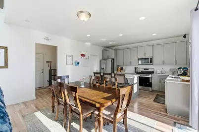 732 E Stonebriar Dr N, Eagle Mountain, UT 84005 - Photo 23