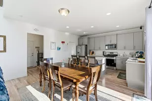 732 E Stonebriar Dr N, Eagle Mountain, UT 84005 - Photo 23