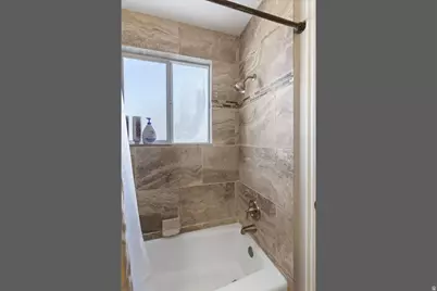 516 W 200 S, Clearfield, UT 84015 - Photo 17