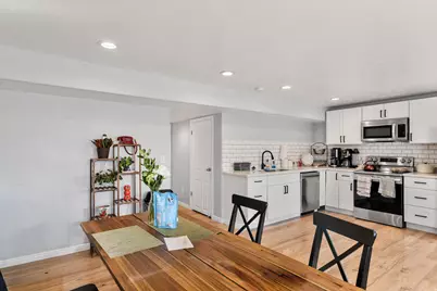 706 S 600 E, Layton, UT 84041 - Photo 35