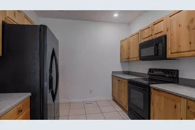 3117 E Somerset Village Way, Spanish Fork, UT 84660 - Photo 17