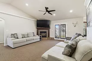 10071 S Bingham Miner Ct, South Jordan, UT 84095 - Photo 5