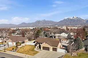 10071 S Bingham Miner Ct, South Jordan, UT 84095 - Photo 33