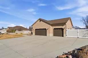 10071 S Bingham Miner Ct, South Jordan, UT 84095 - Photo 3