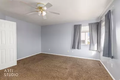 5412 S 3925 W, Roy, UT 84067 - Photo 17