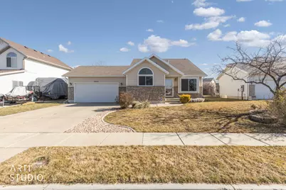 5412 S 3925 W, Roy, UT 84067 - Photo 3