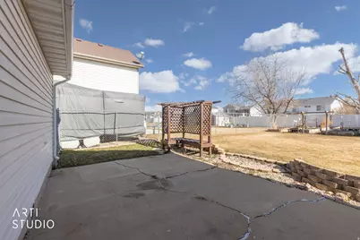 5412 S 3925 W, Roy, UT 84067 - Photo 33