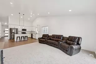 1736 W Drake Ln, West Jordan, UT 84084 - Photo 11