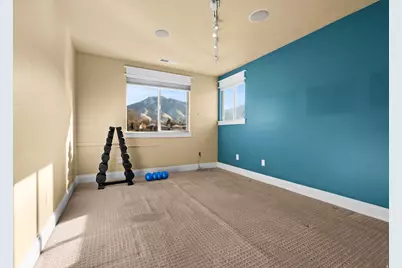 2439 E Woodwillow Cir, Salt Lake City, UT 84109 - Photo 31