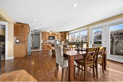 2439 E Woodwillow Cir, Salt Lake City, UT 84109 - Photo 11