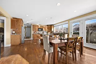 2439 E Woodwillow Circle, Salt Lake City, UT 84109 - Photo 11