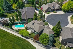 2439 E Woodwillow Circle, Salt Lake City, UT 84109 - Photo 47